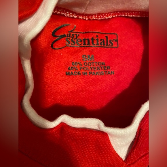 NWOT! Festive Penguin Sweatshirt - Picture 6 of 9